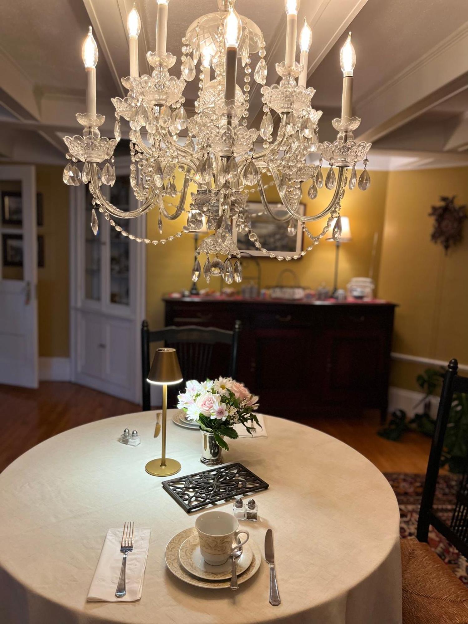 Antique1242 British Bed & Breakfast 엔필드 외부 사진
