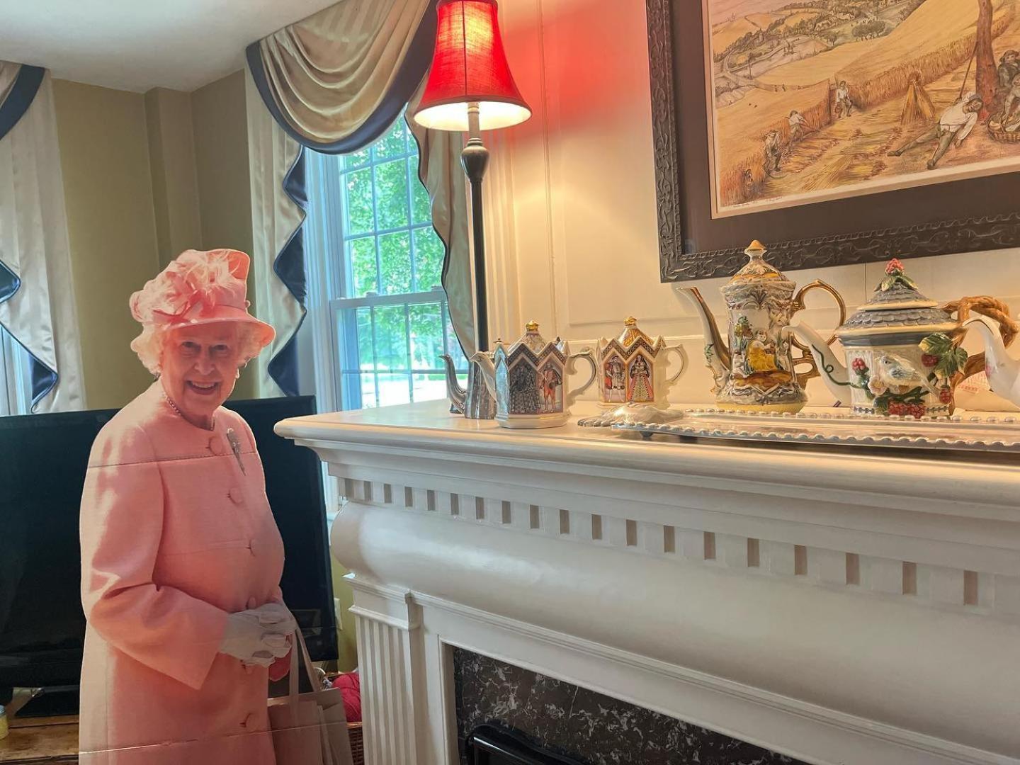 Antique1242 British Bed & Breakfast 엔필드 외부 사진